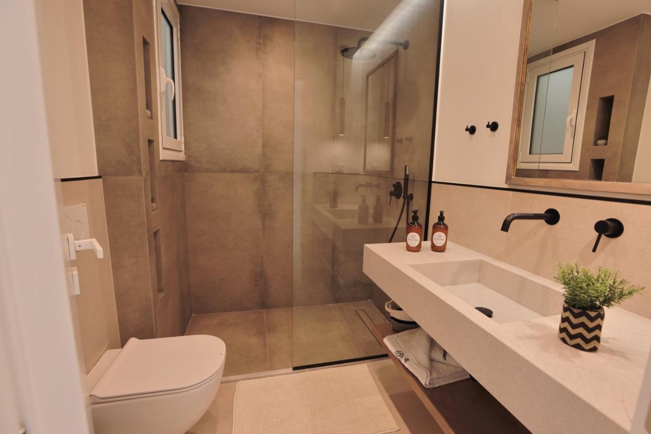 La Mer Bleue Beachfront Boutique Apartments Vrahati Exteriör bild